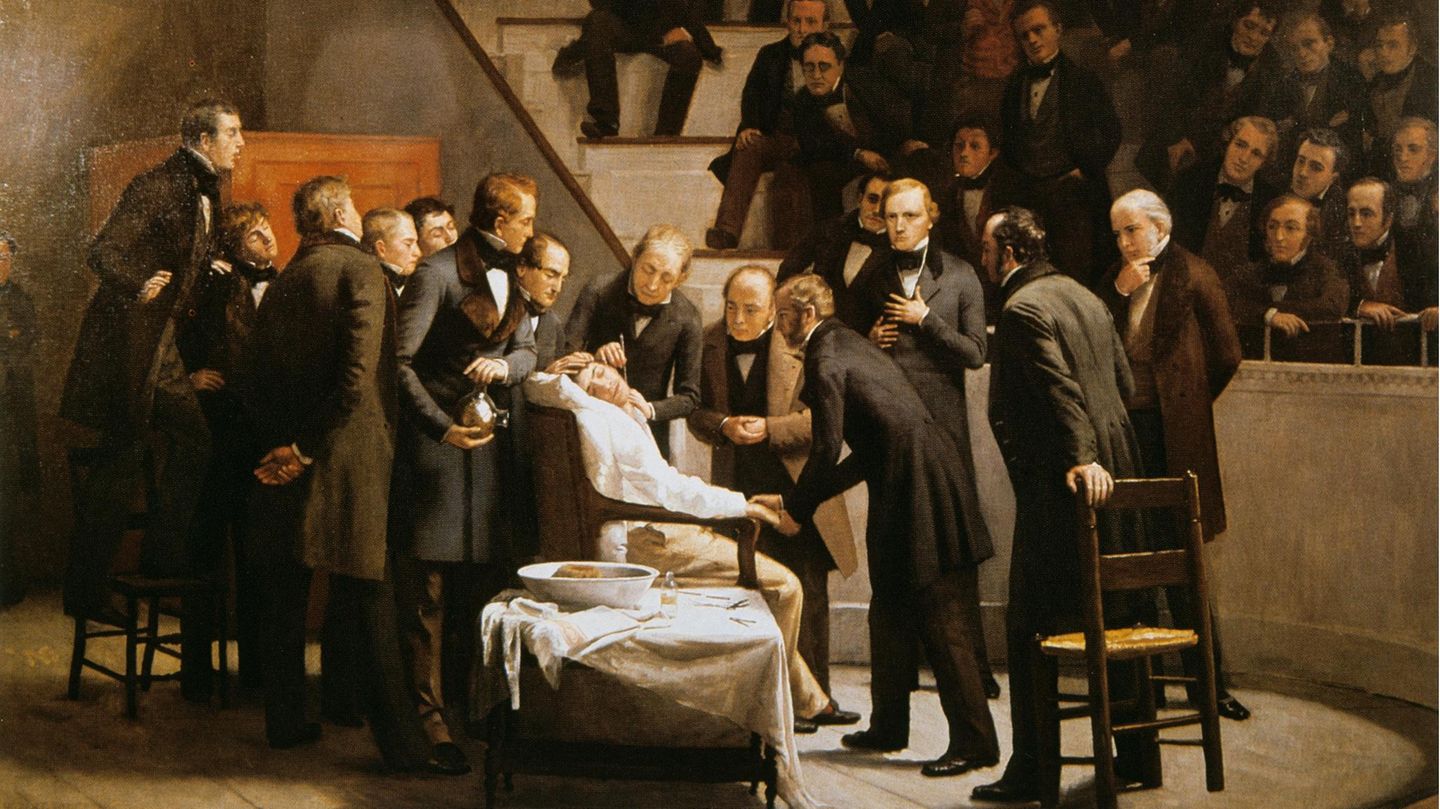 In Boston gelingt 1846 erstmals eine Operation unter Narkose. Zuvor erlitten Patienten jeglichen medizinischen Eingriff bei vollem Bewusstsein