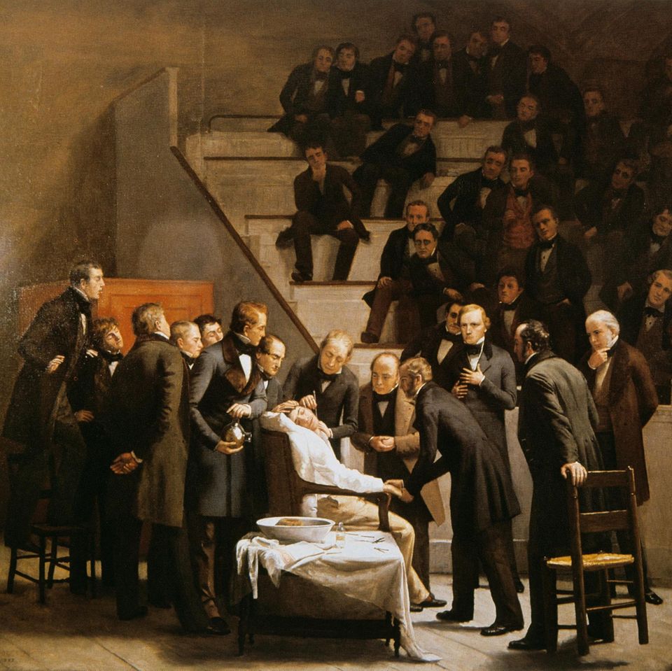In Boston gelingt 1846 erstmals eine Operation unter Narkose. Zuvor erlitten Patienten jeglichen medizinischen Eingriff bei vollem Bewusstsein