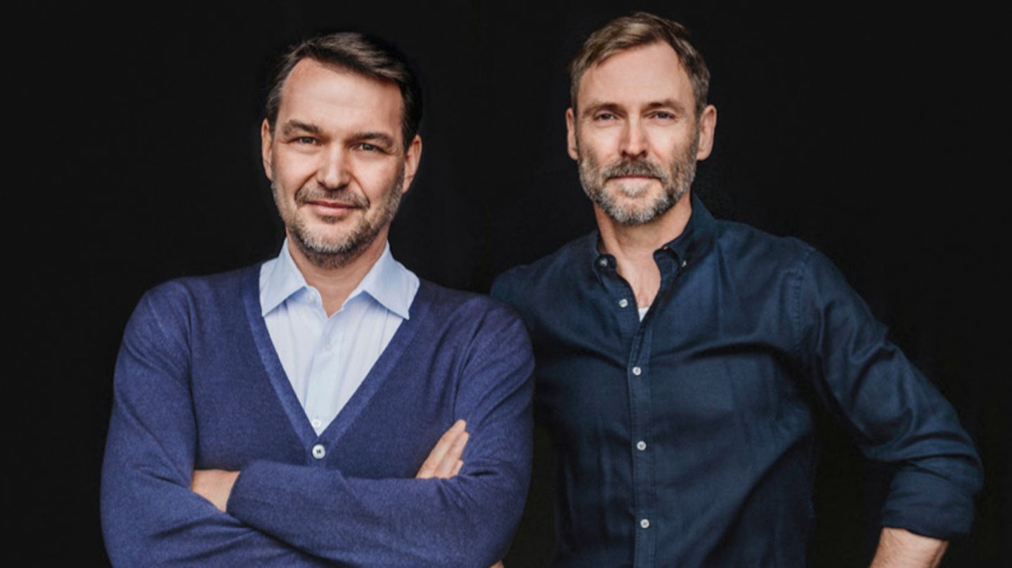 Unser Versprechen: Die beiden Chefredakteure Jens Schröder (li.) und Markus Wolff