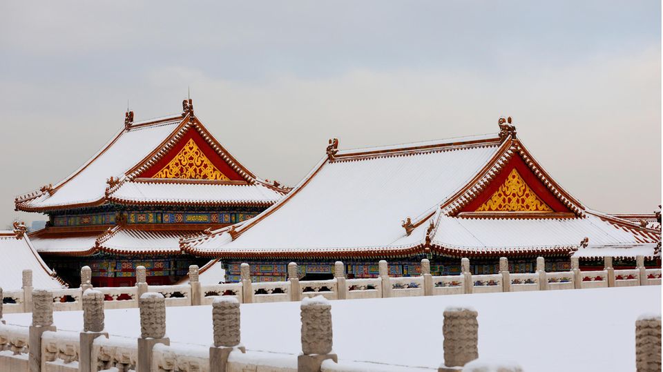 Schneebedeckte Dächer in der verbotenen Stadt, China