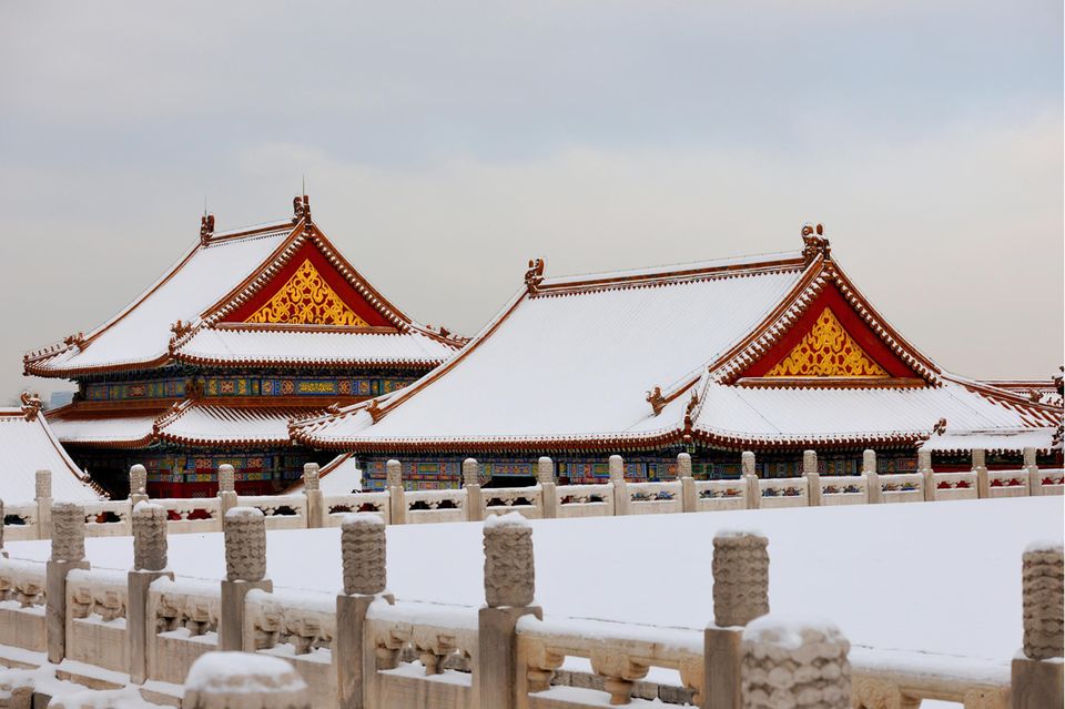 Schneebedeckte Dächer in der verbotenen Stadt, China