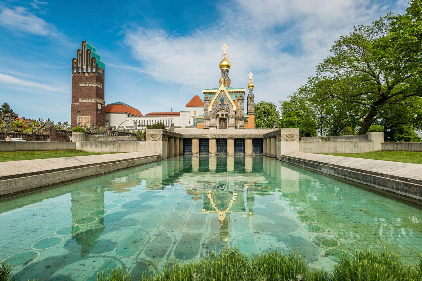 Von Frankfurt am Main zur Mathildenhöhe Russich othodoxe Kirche und der Hochzeitsturm