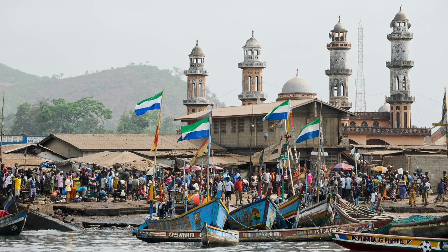 Fischerhafen von Tombo, Sierra Leone