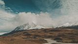 22.09.2021      "Im Süden Patagoniens liegt der Torres del Paine Nationalpark, der zu den beliebtesten Ausflugszielen des Landes gehört. Ein Blick auf das Bergpanorama genügt, um zu wissen, warum. Die malerische Kulisse lässt das Herz eines jeden Outdoor-Enthusiasten, Naturliebhaber und Fotografen höher schlagen."      Kamera: Sony Alpha 6000 + SEL18-200  Mehr Fotos von Luca Pot d'Or