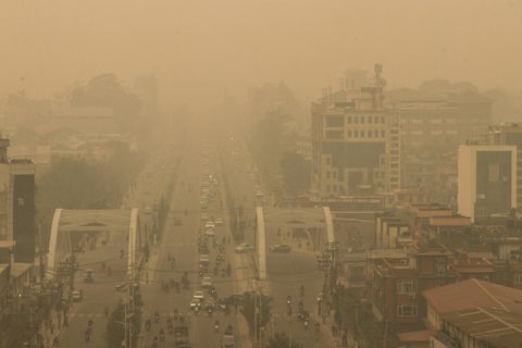 Smog in Kathmandu, Nepal: Die WHO empfiehlt deutlich strengere Grenzwerte bei Luftschadstoffen
