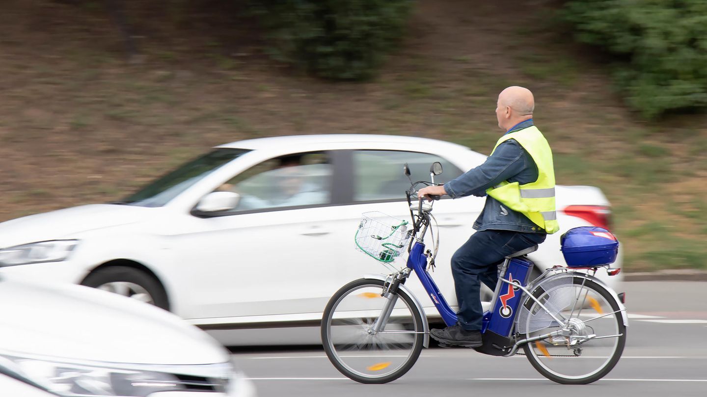 Rund die Hälfte aller 2019 tödlich verunglückten E-Bike-Nutzerinnen und -Nutzer waren älter als 75 Jahre
