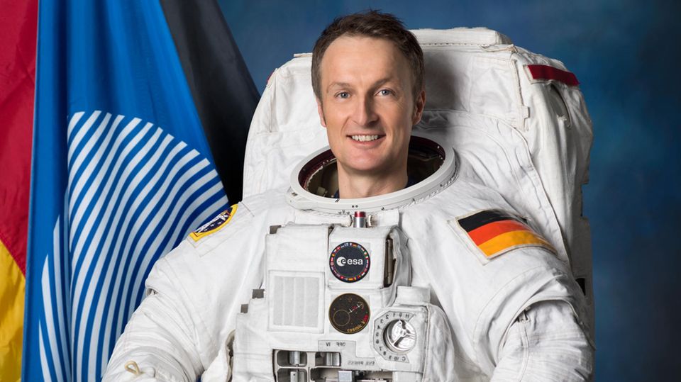 Der deutsche Astronaut Matthias Maurer soll im Herbst 2021 zum ersten Mal ins All fliegen. Der deutsche Astronaut Matthias Maurer soll im Herbst 2021 zum ersten Mal ins All fliegen.