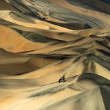 Ausstellung im Gasometer Oberhausen: Die zusammengestellten Bilder und Filmsequenzen zeigen in aller Deutlichkeit die Klimaveränderung, Waldrodungen, den Raubbau an Tieren, die Vermüllung - insbesondere der Meere - und die Folgen der industriellen Landwirtschaft