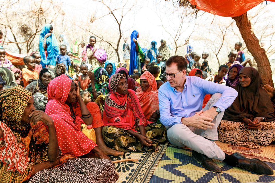 Bundesentwicklungsminister Gerd Müller in der Somali Region in Äthiopien