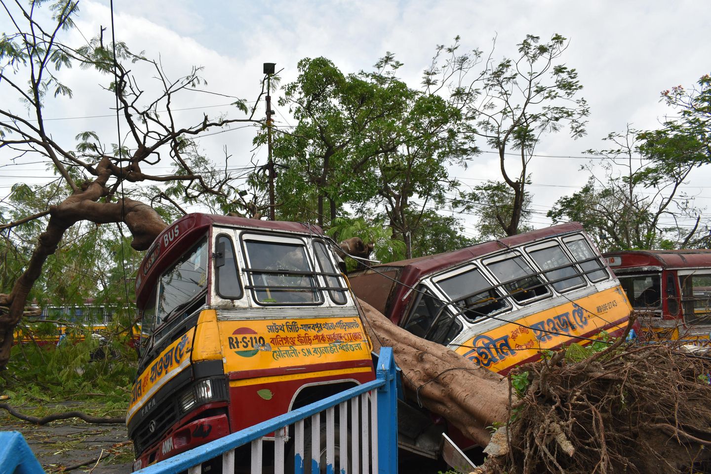 Mai 2020: Ein Zyklon hat in im indischen Kalkutta und im benachbarten Bangladesh schwere Verwüstungen angerichtet