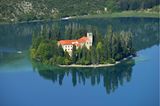 Römisch-katholisches Franziskanerkloster auf der Klosterinsel Visovac