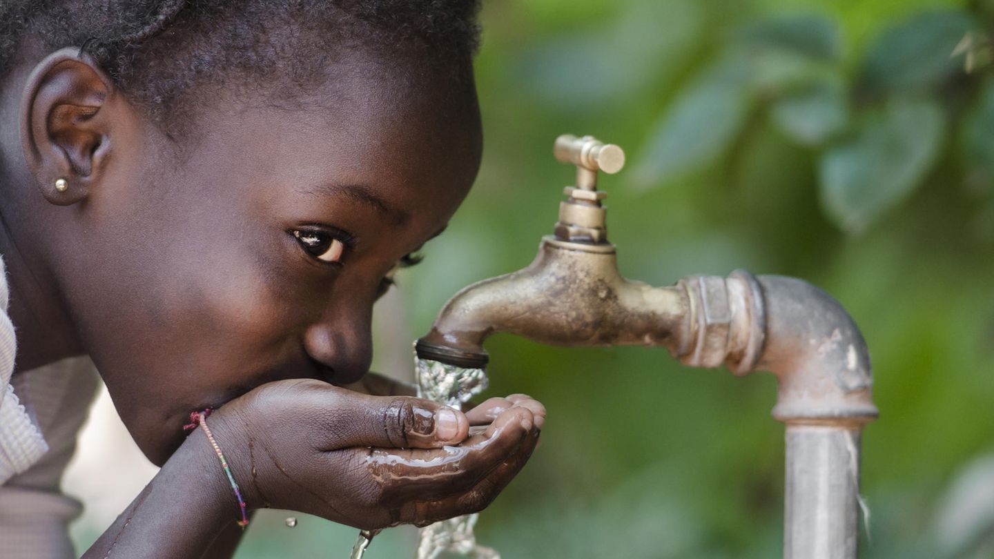 Schon in wenigen Jahrzehnten, können fünf Milliarden Menschen von einer ausreichenden Wasserversorgung abgeschnitten sein