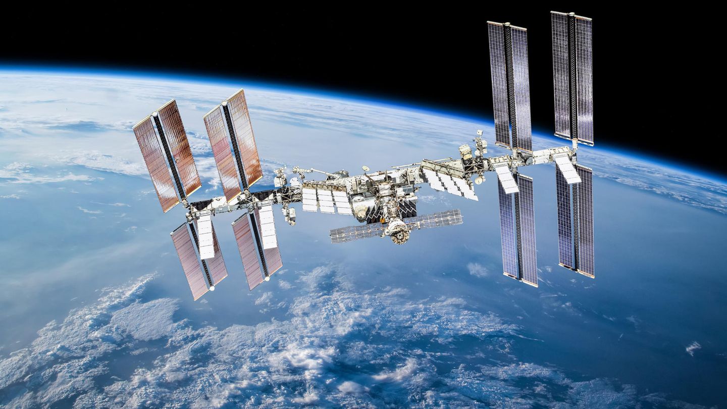 ISS Raumstation im All