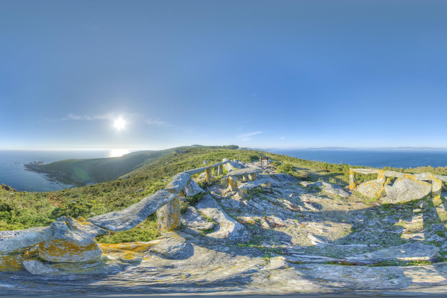 Felsen auf der Insel Ons Felsen auf der Insel Ons