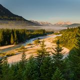 Isartal, Karwendel, Blick in Richtung Wettersteingebirge, Bayern, Deutschland
