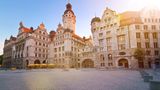 Blick auf das neue Rathaus in Leipzig
