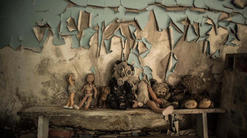 Zurückgelassenes Spielzeug im verlassenen Tschernobyl
