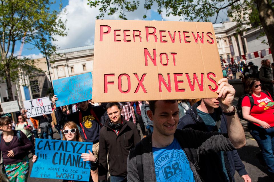 Begutachtete Fachveröffentlichungen statt Fox News: Kritiker werfen dem Sender Desinformation vor - auch zum Thema Klimawandel