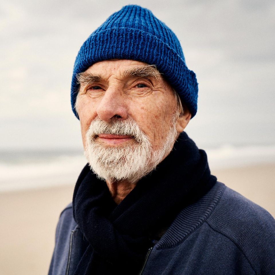 Nobelpreisträger Klaus Hasselmann, 89, hat entschlüsselt, wie Klima und Wetter zusammenhängen. Er lebt in Hamburg und auf Sylt. Dort ist er nah dran an Wind und Wolken