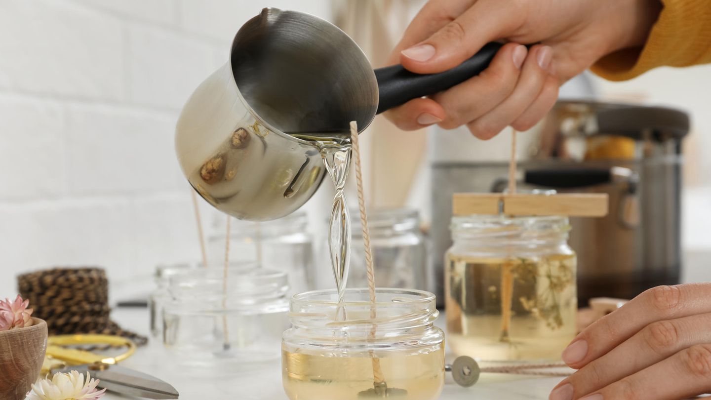 Kerzen selber machen mit flüssigem Wachs
