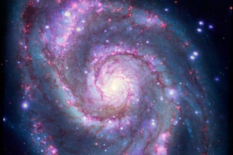 Dieses zusammengesetzte Bild zeigt die 23 Millionen Lichtjahre entfernte Galaxie M 51
