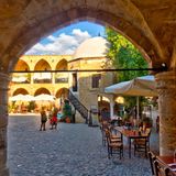 Platz mit Cafes in Nikosia, Zypern
