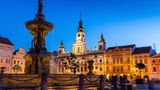 Tschechische Stadt Budweis am Abend
