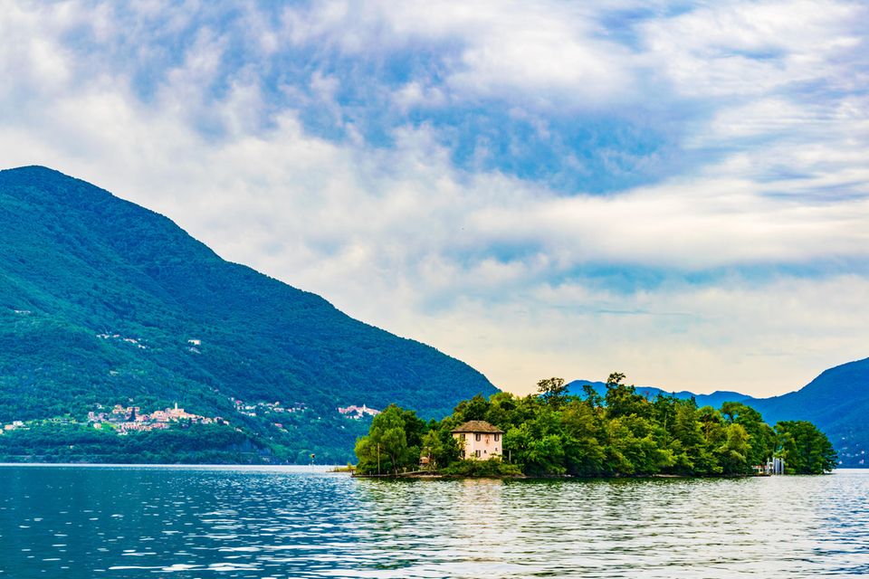 Blick auf die Brissago Inseln im Laggo Maggiore