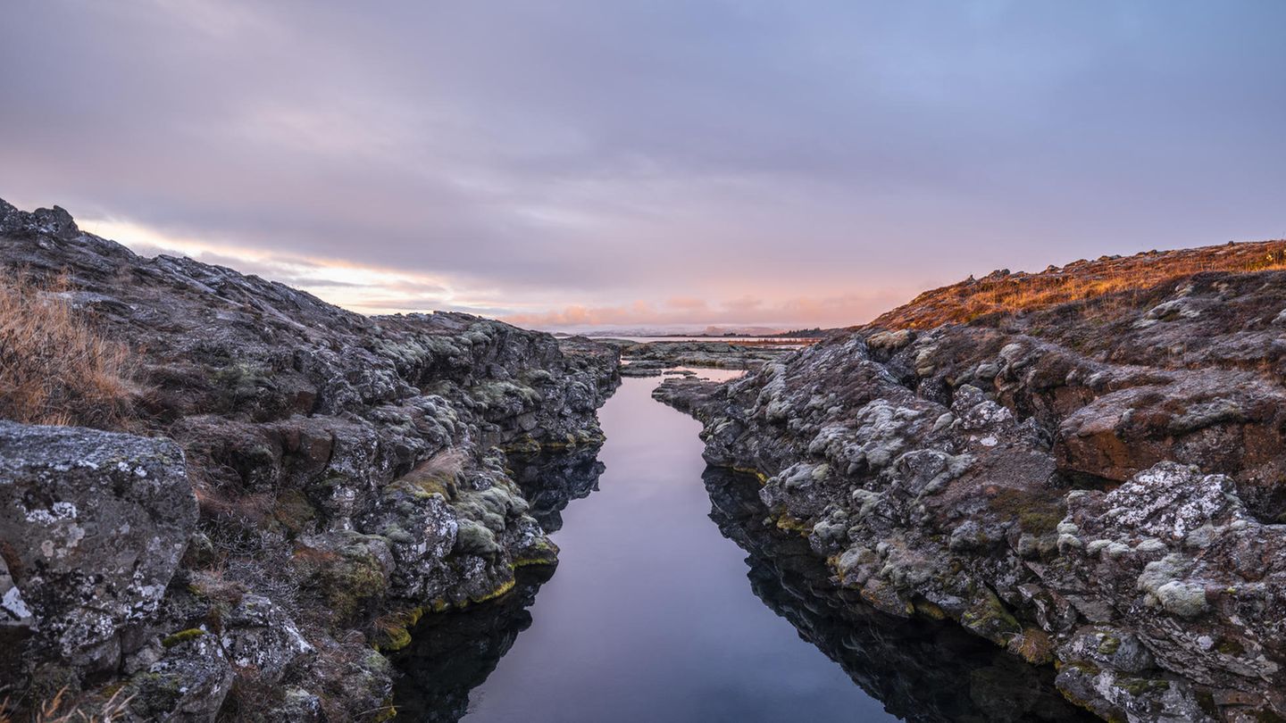 Blick auf die Schlucht von Silfra Blick auf die Schlucht von Silfra