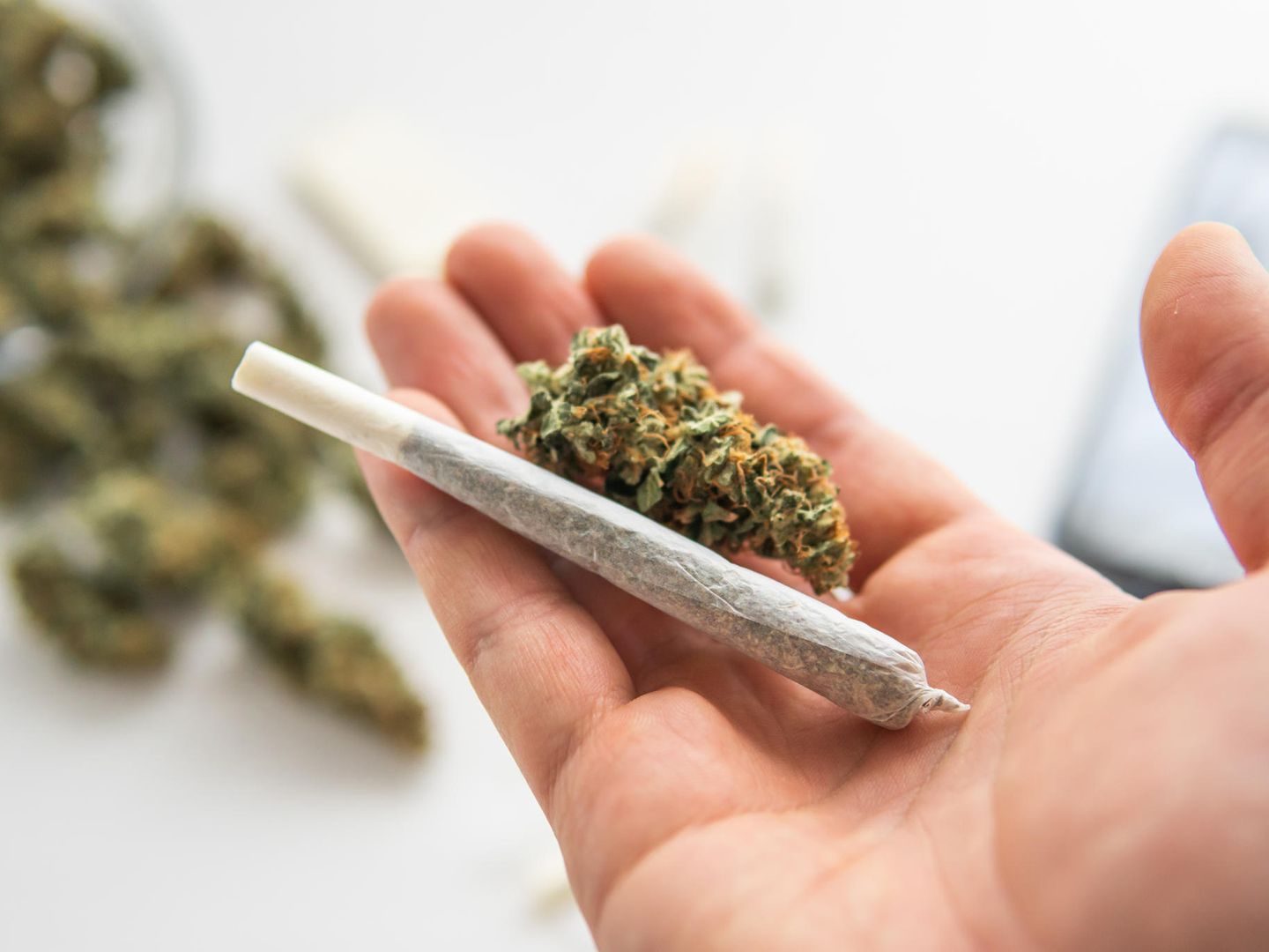 Cannabis-Legalisierung: "Als Psychotherapeut sage ich, Leute, das ist  Wahnsinn!" - [GEO]