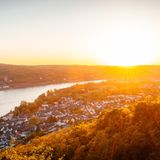 Sonnenuntergang im Erpeler Lay im Rheintal