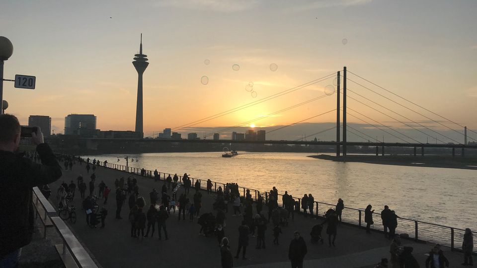 Rheinuferpromenade Düsseldorf