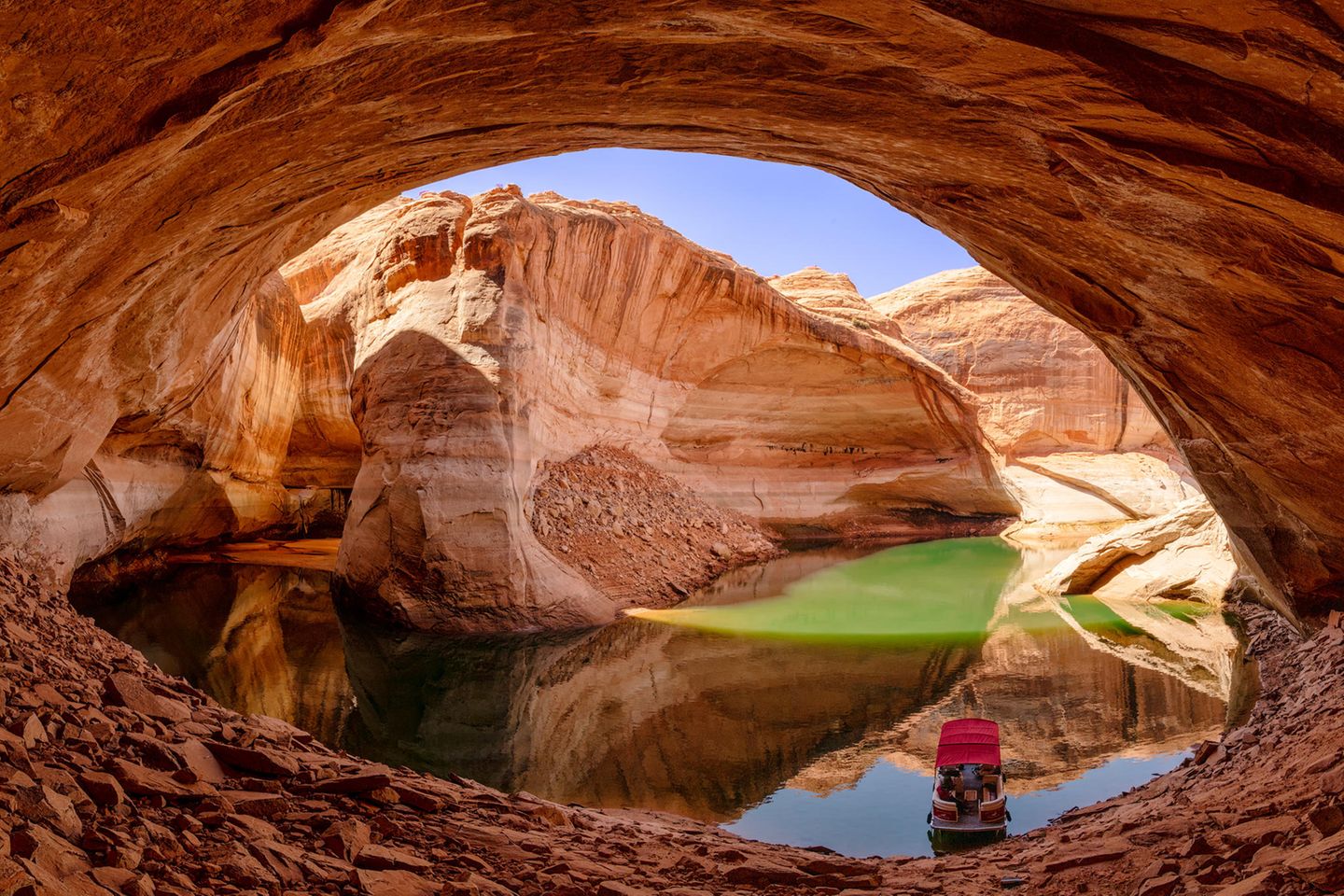 Utah, USA: In diesem Jahr bieten niedrige Wasserstände in der Glen Canyon National Recreation Area am Lake Powell ungewöhnliche Fotomotive