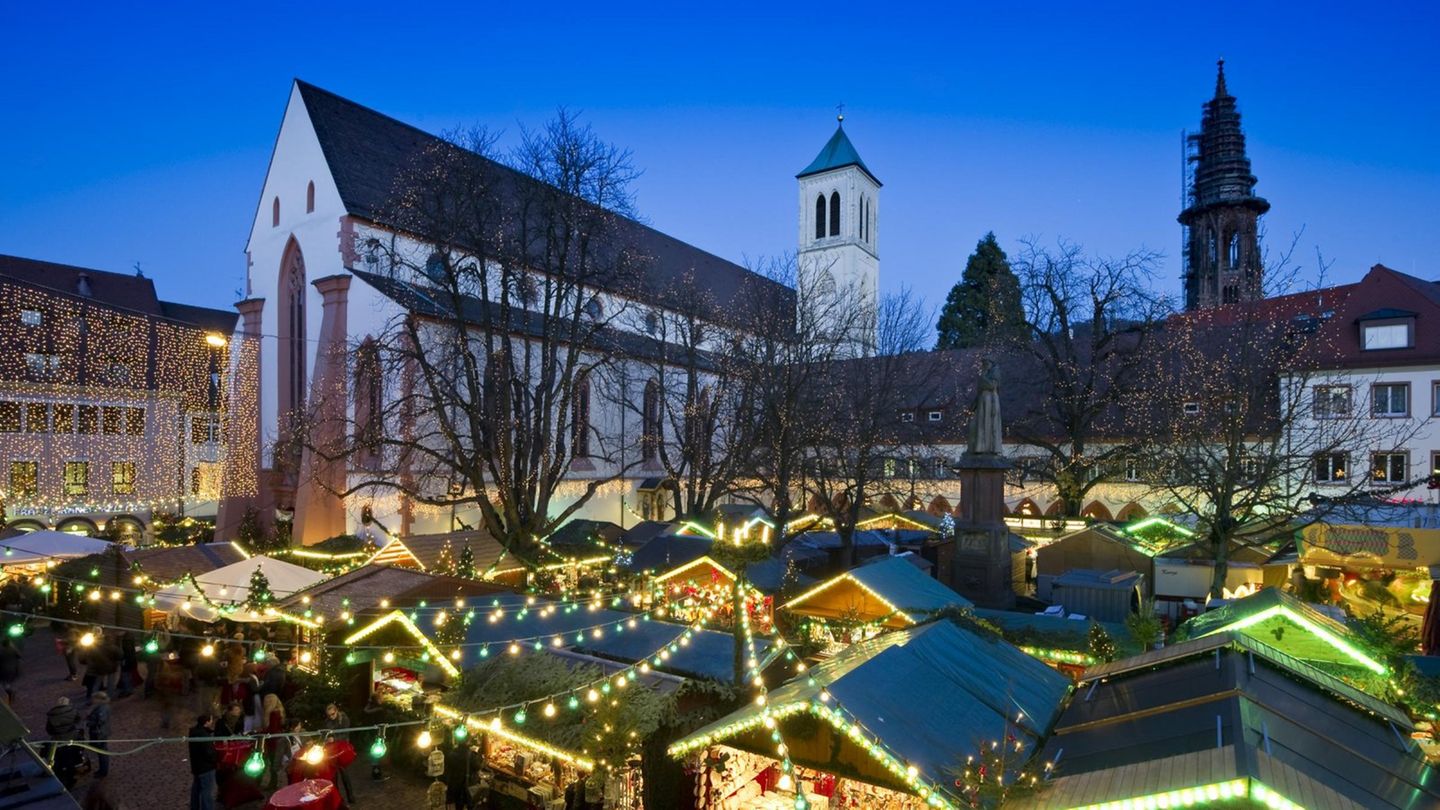 Freiburger Weihnachtsmarkt, Deutschland Weihnachtsmarkt in Freiburg