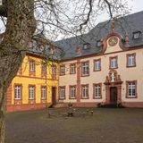 Blick auf Kloster Steinfeld in der Eifel