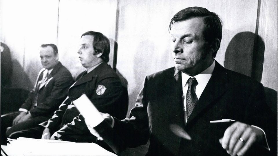 Beim Gerichtsporezess im Januar 1973 werden die Entführer Hans-Joachim Ollenburg und Paul Kron zu Freiheitsstrafen von jeweils 8 Jahren und sechs Monaten verurteilt