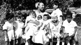  Jan. 12, 2006 - Josephine Baker and kids.K46373. Pix Planete  - ZUMAg49_ 20060112_gaf_g49_170 Copyright: xGlobexPhotosx