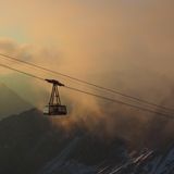 07.11.2021  "Ein mystischer Sonnenaufgang auf 2650 Metern Höhe. Ein Moment der Magie. Ein Moment der Morgenruhe. Ein Moment des Lebens."      Ort: Zugspitze Umweltforschungsstation Schneefernerhaus (Oktober 2021)  Kamera: Olympus OM-D E-M10 Mark III