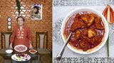 Grace Estibero  Chicken Vindaloo (Rezept siehe unten)      Die 82-Jährige lebt im Norden von Mumbai, bei einem ihrer Söhne und dessen Familie. Aufgewachsen ist Grace Estibero im südindischen Goa, wie die meisten dort hat sie portugiesische Vorfahren. Ihr Gericht passt dazu: Die Zubereitungsart wurde von Portugiesen in die indische Küche eingeführt.      Frau Estibero kocht üblicherweise für sechs Personen, da braucht es schon acht Hühner-Oberschenkel, in bissgroße Stücke gehackt. Zunächst bereitet sie die Masala-Soße: Getrocknete rote Chilischoten in den Mixer, dazu eine rote Zwiebel, grüne Chilies, Zimt, Knoblauch, Ingwer, Kreuzkümmel, Knoblauch (mindestens 10 Zehen!), schwarzen Pfeffer, Kurkuma (Gelbwurz), Tamarindenpaste und Zucker. Alles mit so viel Wasser pürieren, dass die Soße schön sämig wird. Eine gehackte Zwiebel in einer großen, am besten gusseisernen Pfanne goldbraun dünsten, dann mit der Soße vermischen. Huhn einlegen und gar schmoren – das dauert etwa 20 Minuten.