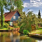 Blaues Haus im Spreewald in Lehde