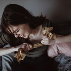 Beziehungen leben auch von Auseinandersetzungen: "Offene Konflikte sind für Beziehungen besser als erzwungene Harmonie", sagt Psychiater Josef Aldenhoff