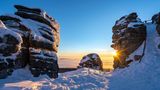 Berg Dreisessel im Winter im Schnee bei Sonnenuntergang