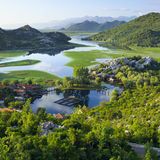 Blick auf das Seengebiet im Nationalpark Skadarsee in Montenegro
