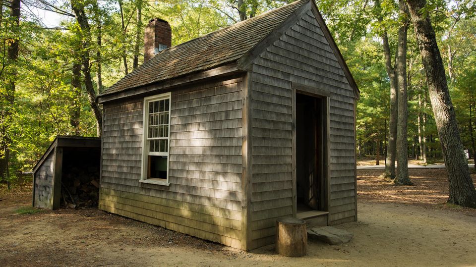 Hütte von Henry David Thoreau am Walden-See