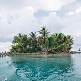 Klimawandel: Das Inselchen Teafua Tanu gerhört zu Tokelau – und wird von den Bewohnern des Atolls als katholischer Friedhof genutzt. Wie lange noch, ist fraglich. Die Inseln mitten im Südpazifik sind durch Stürme und den steigenden Meeresspiegelt bedroht