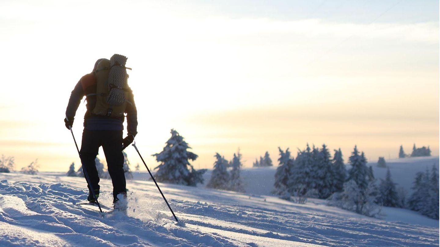 Abgefahren! Vom Feldberg geht es einige Kilometer hinunter. Meist aber ist die Tour auf Langlaufski ein einziger Höhepunkt