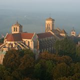 Basilika von Vézelay bei Sonnenuntergang