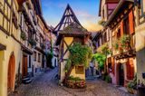 Eguisheim, bunte Häuser im französischen Dorf