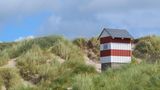 Kleines Häuschen am Strand im Nationalpark Thy in Dänemark