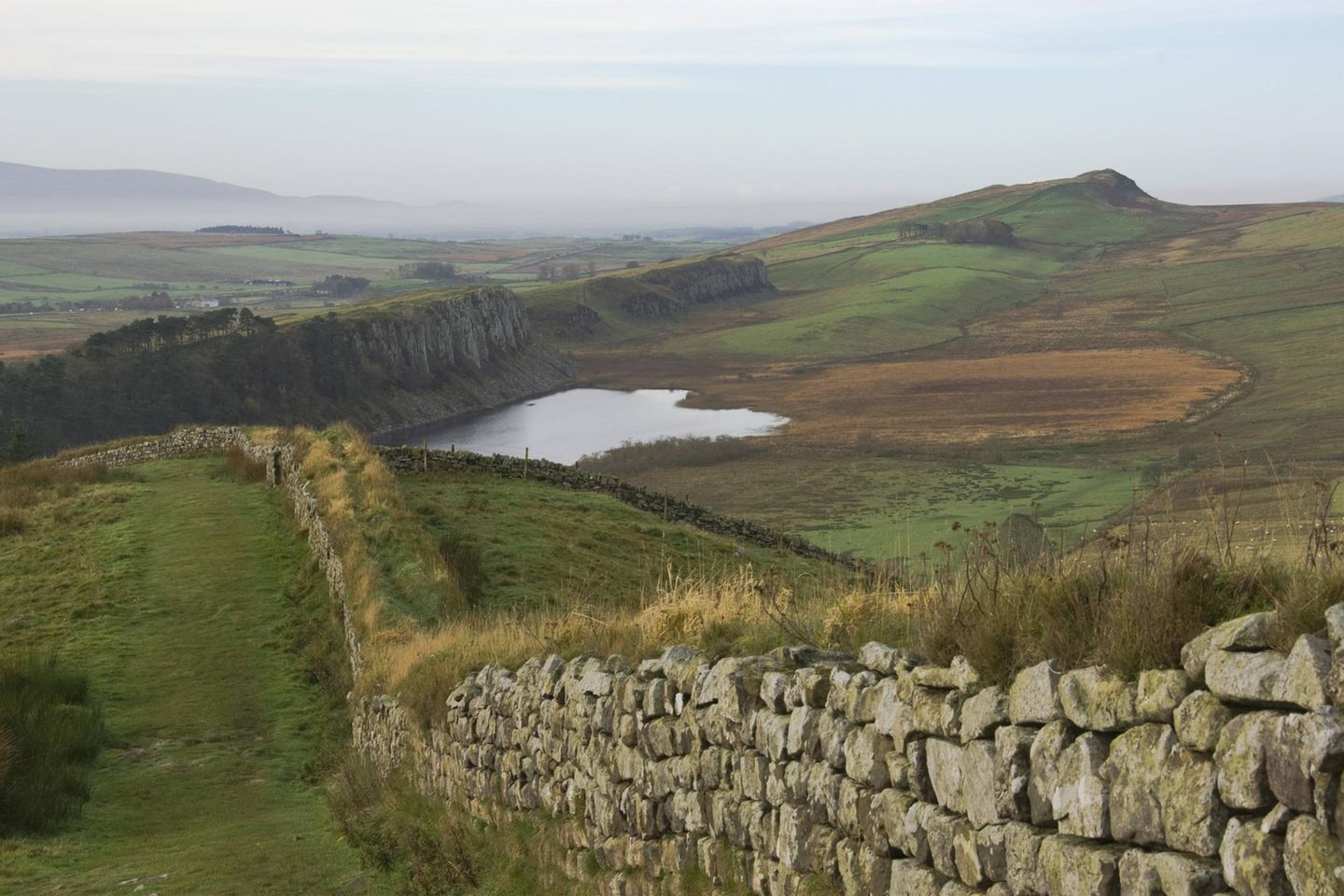 Hadrianswall Hadrians Wall im Northumberland Nationalpark